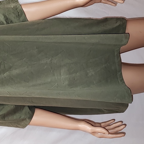 Catherines Women's Plus Sz 2X‎ Green V Neck Tee Stretch Casual Short Sleeve - Picture 4 of 10